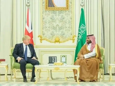 توضیح انگلیس در مورد توافقات جانسون با بن سلمان 


