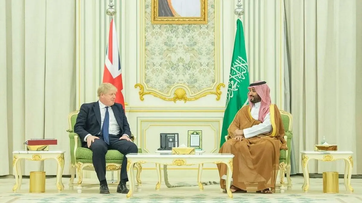 توضیح انگلیس در مورد توافقات جانسون با بن سلمان 


