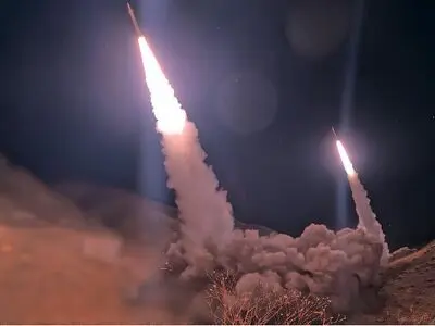 حرس الثورة الاسلامیة: تدمیر مستودعات الاجسام الحربیة الطائرة للعدو الامریکی فی الکویت والبحرین