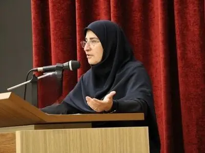 فضای مدرسه باید از محیطی خشک به محیطی گرم تبدیل شود