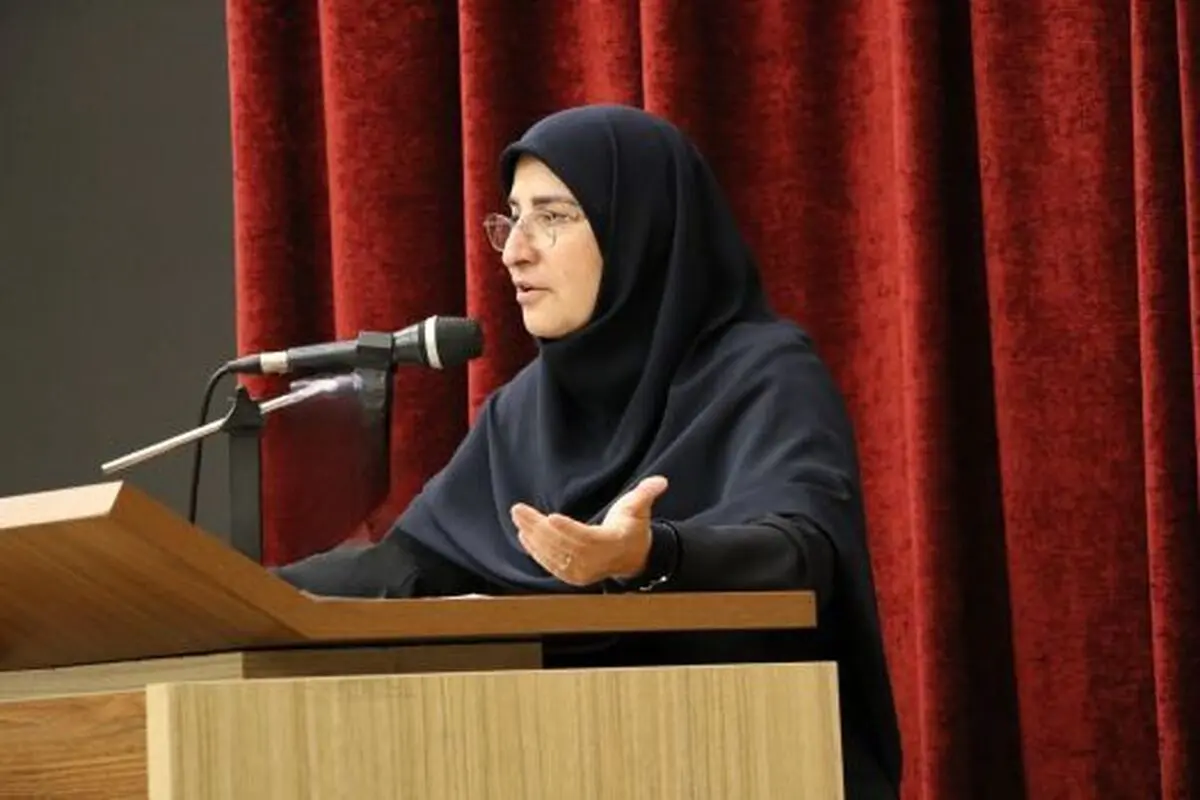 فضای مدرسه باید از محیطی خشک به محیطی گرم تبدیل شود