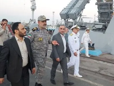 بازدید سخنگوی دولت از ناوگان جنوب نیروی دریایی ارتش