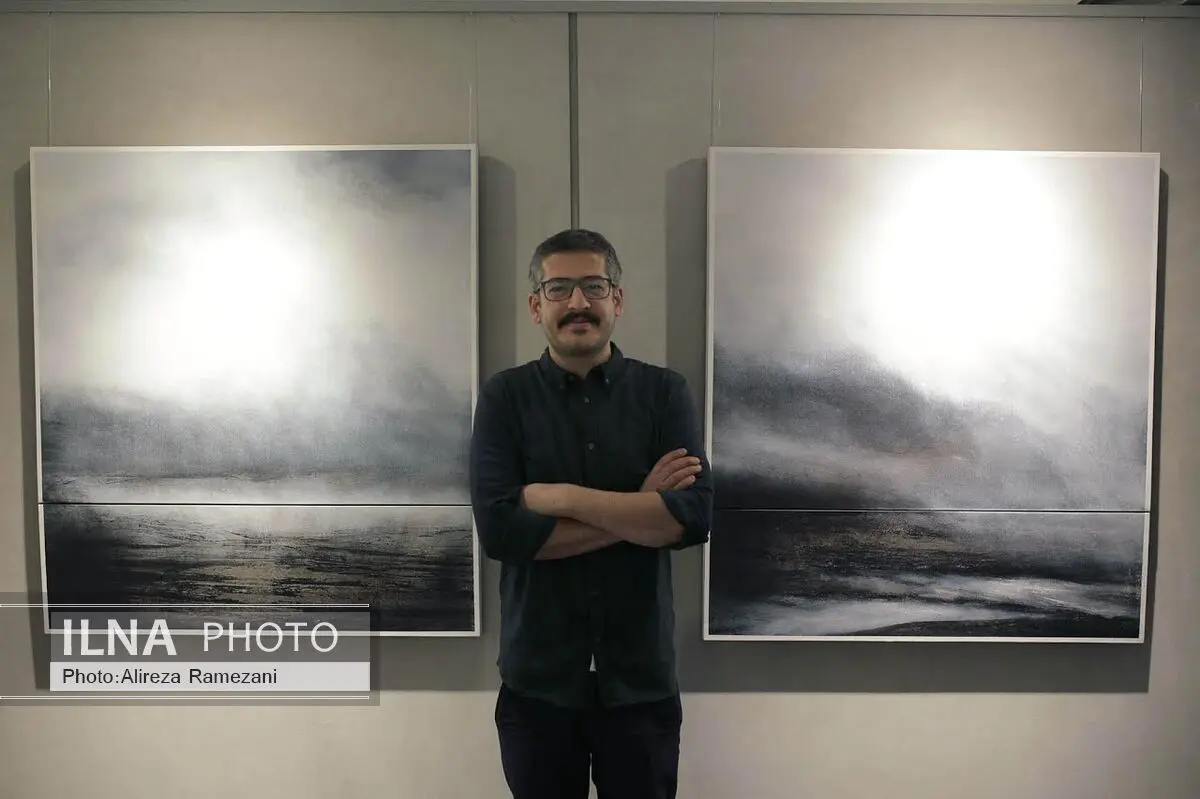 سفر به‌ جای دیگر در یک نمایشگاه نقاشی