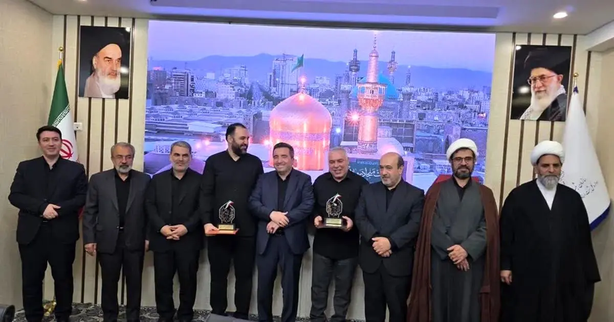 تجلیل از مقام پدر و پسر شهید شوشتری در ثبت اسناد خراسان رضوی