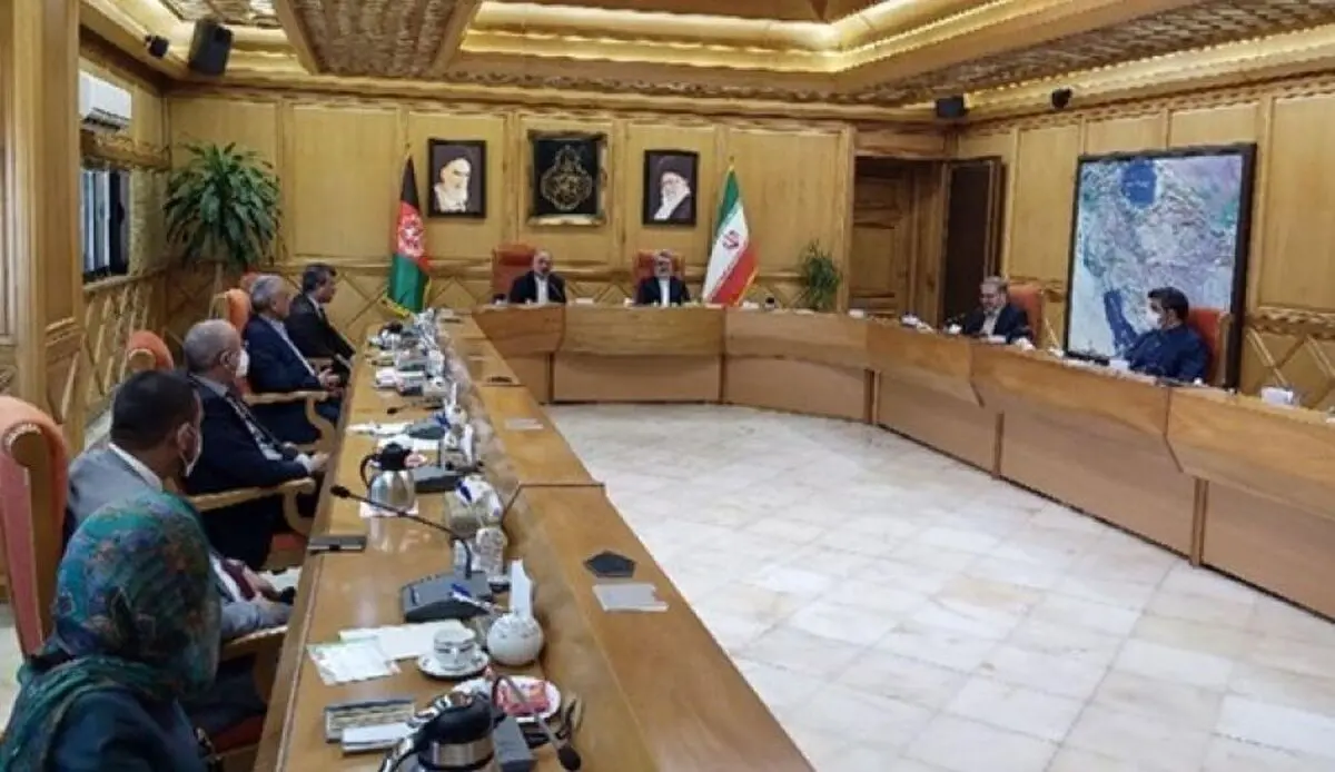 حنیف اتمر: العبور من حدود ایران یجب ان یکون قانونیا