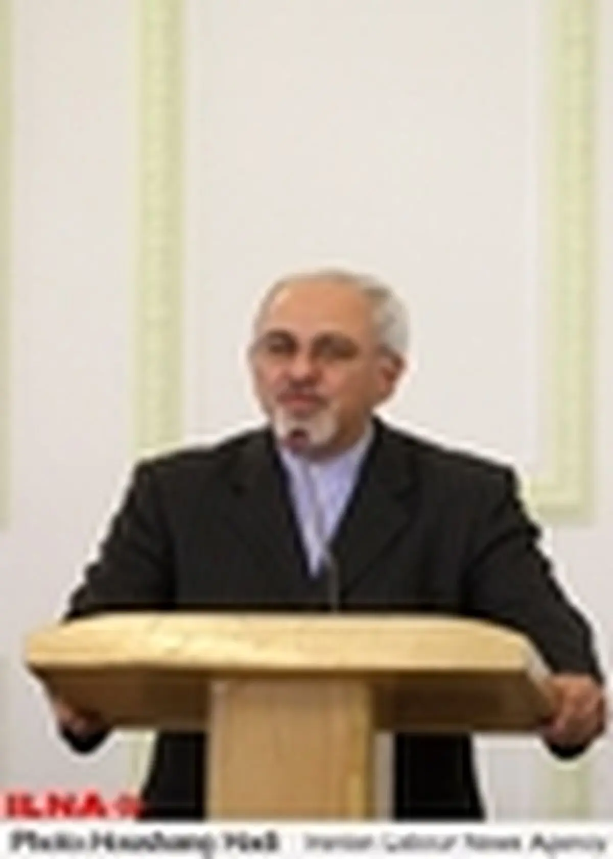 ظریف راهی قطر شد