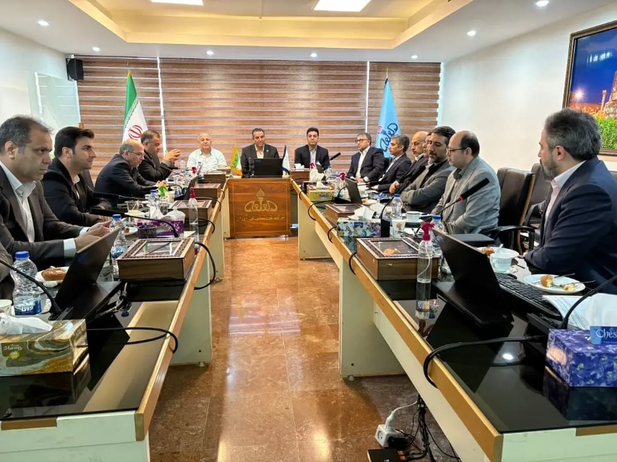 آیین تکریم و معارفه مدیرعامل شرکت پتروشیمی فن‌آوران برگزار شد / علی خوان‌زاده به عنوان سرپرست شرکت معرفی شد