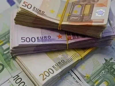 کاهش ۴۰ تومانی بهای یورو