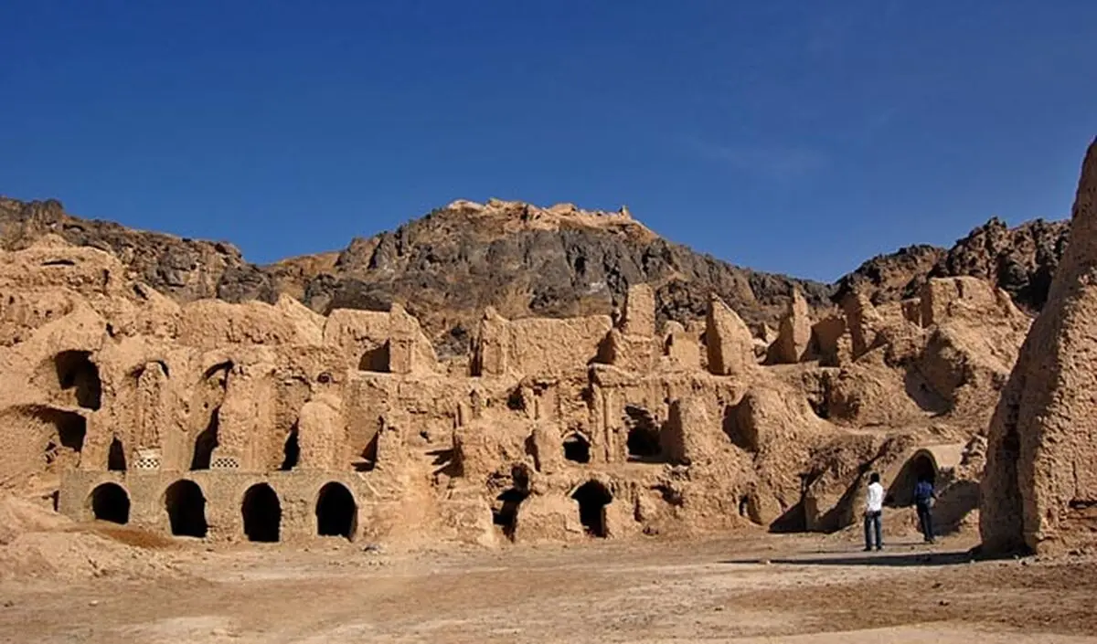 ۱۷۰۰ اثر تاریخی در مقابل ۱۰ گروه باستان‌شناسی