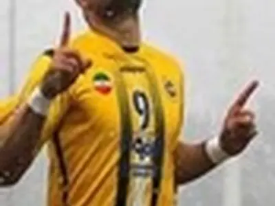 ابراز تمایل مهاجم سپاهان برای پیوستن به پرسپولیس