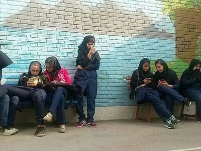 دانش آموزان از تجربیات و انتظارات‌شان از مدرسه می‌گویند/ برخی مدارس برای حفظ اسم و رسم خود بیش از حد سخت گیری می‌کنند