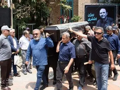 بیژن اشتری از مقابل خانه هنرمندان ایران تشییع شد