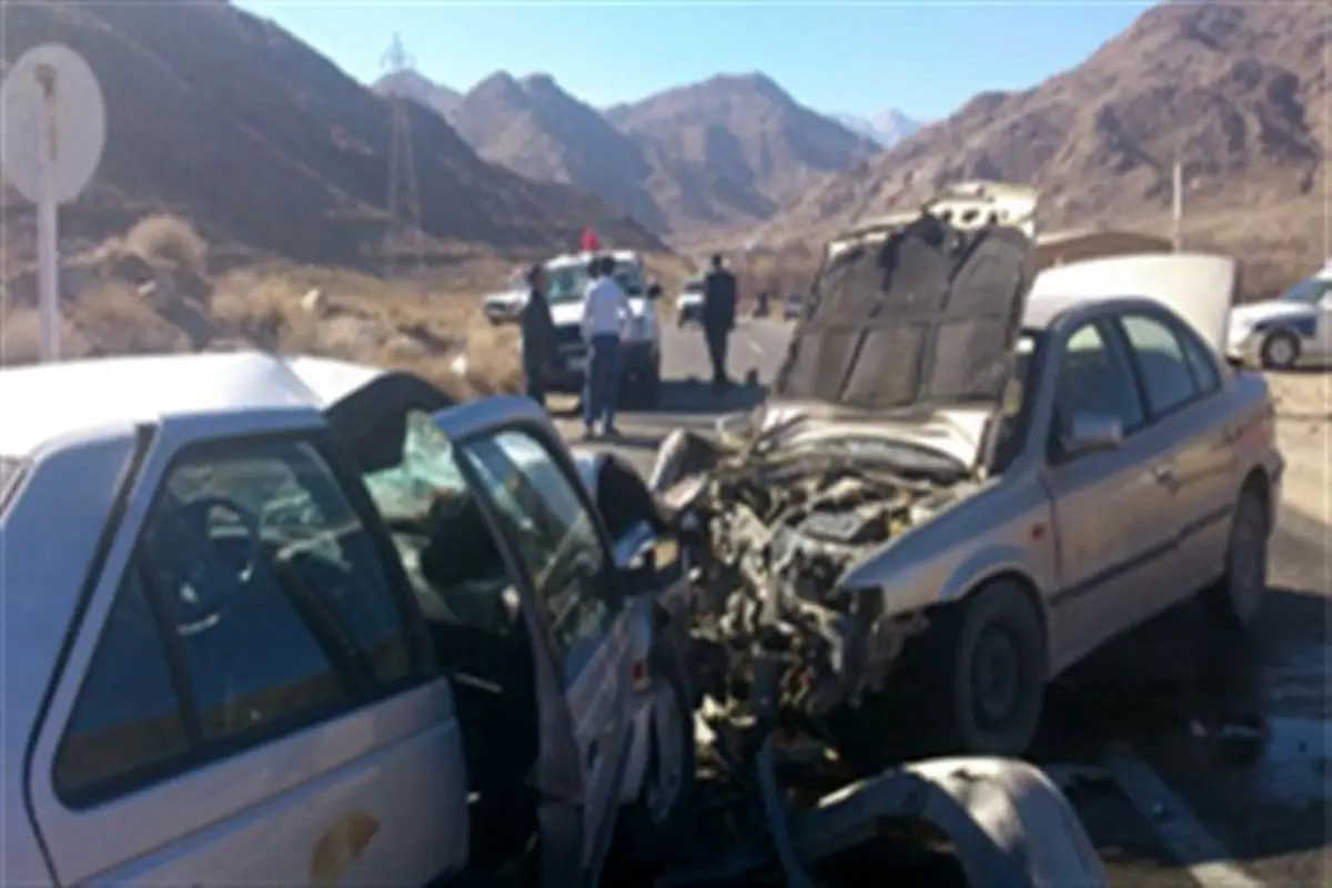 4 کشته و 2 مجروح حاصل حادثه رانندگی جاده ساروق به کمیجان