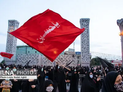 اجتماع بزرگ زنان عاشورایی در میدان امام حسین(ع)