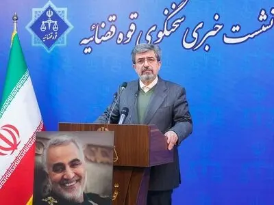 پرونده چای دبش در مرحله تحقیقات مقدماتی است/ پاسخ به سوالی درباره قطع تلفن بند زنان زندان اوین در آخر هر هفته/ برگزاری اولین جلسه رسیدگی به پرونده قتل داریوش مهرجویی در ۱۹ دی