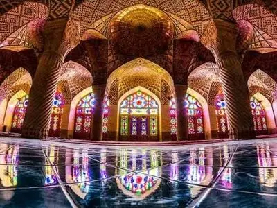 بهترین هتل آپارتمان شیراز خیابان زند با دسترسی عالی و قیمت مناسب