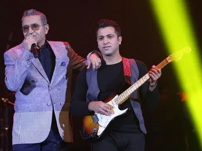 خاطره‌بازی آسرایی با مخاطبانش در شب دوم جشنواره موسیقی فجر
