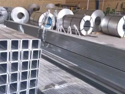 دلّالانِ ورق‌های فولادی در صف تخصیص ارز واردات