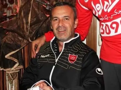 AFC مربی پرسپولیس و طاها شریعتی را جریمه کرد