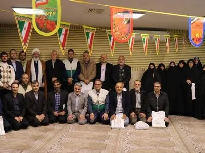 تقدیر خادمیاران منطقه ۴ از خیّرین حامی جبهه مقاومت و محرومان
