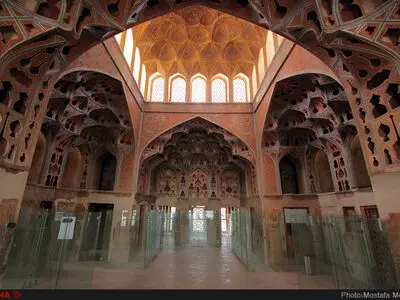 ایران زیبا / کاخ عالی قاپو از آثار باشکوه و نفیس عصر صفوی
