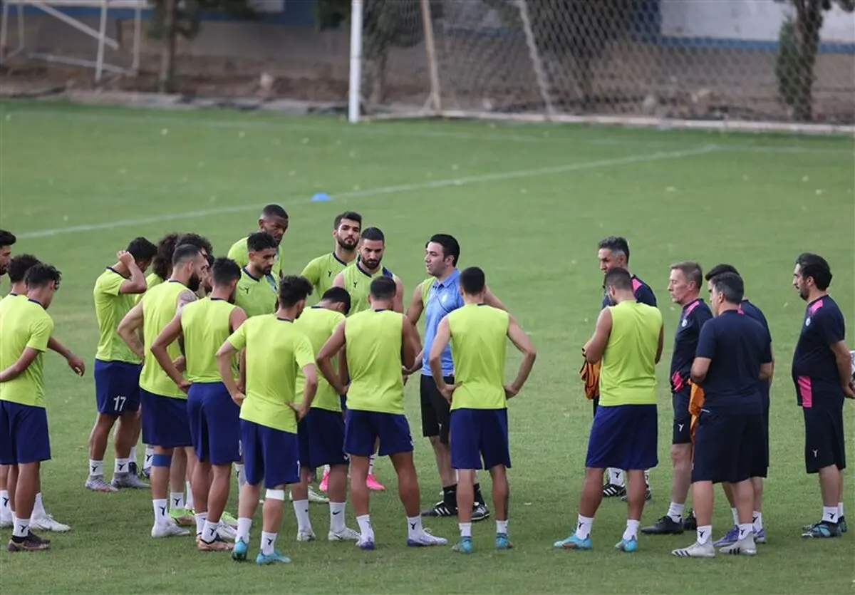 تمرین استقلال پس از چند روز اعتصاب برگزار شد
