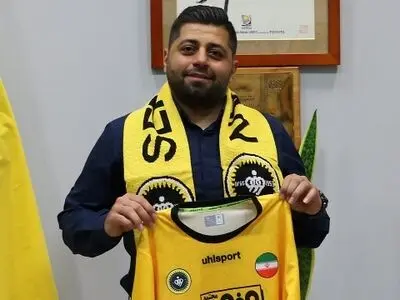 پاسور طلایی پوشان تمدید کرد