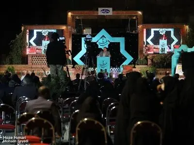 سیصد و بیست و نهمین شب خاطره برگزار شد/ حاج‌قاسم گفت ما می‌خواهیم توپ‌های سوریه را سازماندهی کنیم