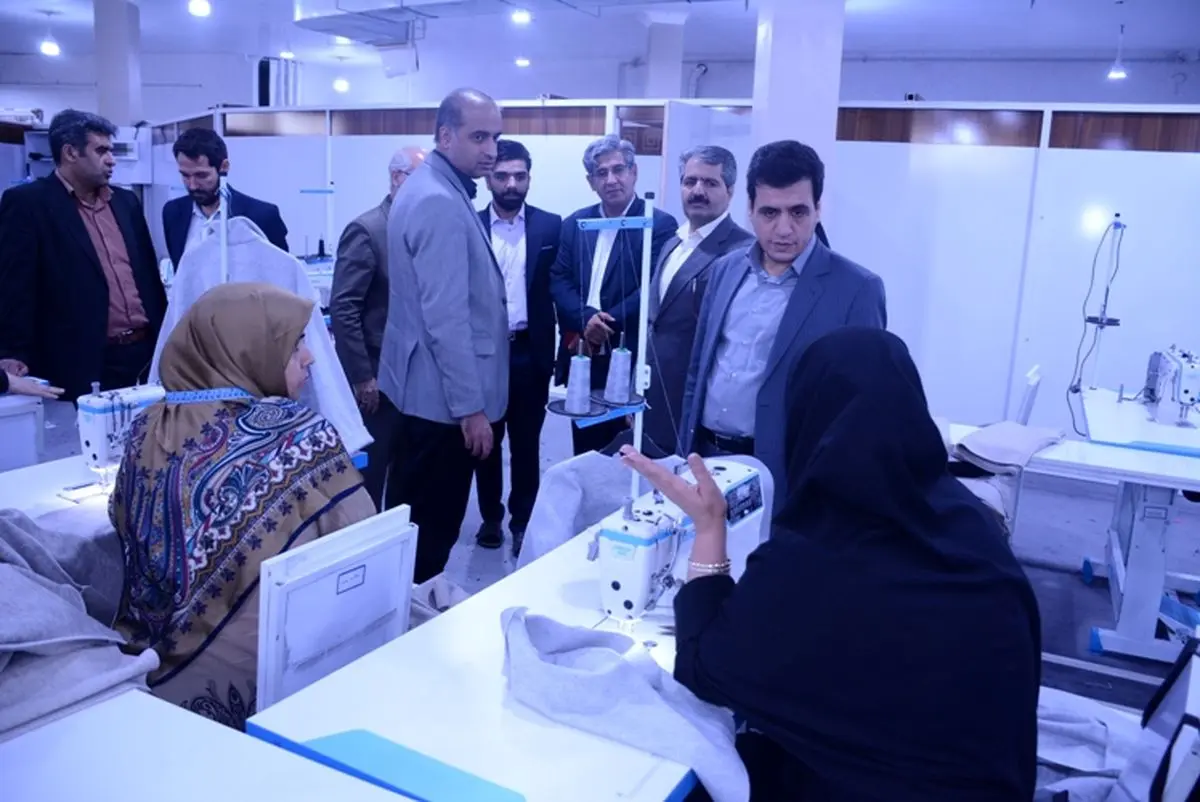 تولید کنندگان پوشاک استان از طریق اجرای طرح‌ "طاها" مورد حمایت قرار می‌گیرند