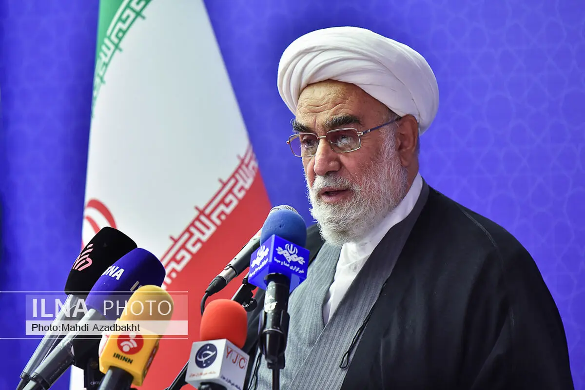 بزرگترین عامل سقوط رژیم پهلوی فساد سرتاپای آنها بود/ رضا شاه ۶ دانگ ۲۴۰۰ روستا را  به محمدرضا شاه بخشیده بود