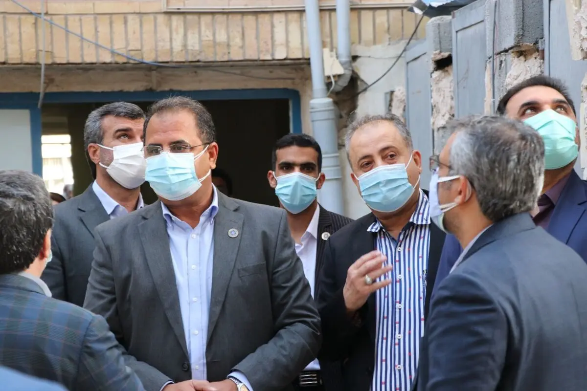 بازدید استاندار هرمزگان از ساختمان در حال احداث اتاق بازرگانی بندرعباس