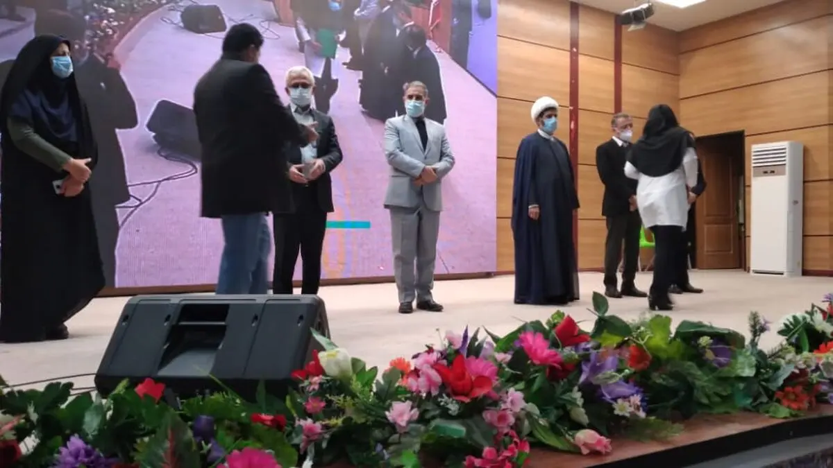 دولت تدبیر و امید به اندازه 40 سال گذشته خدمت ارائه داده است/ کادر درمان خسته اند