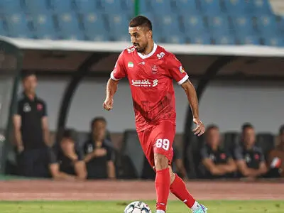 گلایه وینگر پرسپولیس به خاطر ورزشگاه آزادی