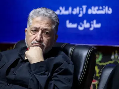 ​بازدید رنجبر از ستاد مرکزی تشییع امام شهید در دانشگاه آزاد