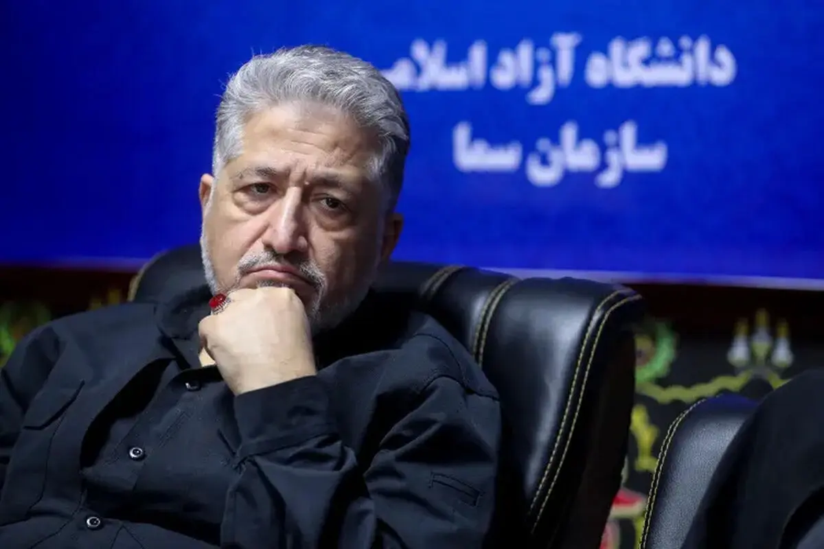 ​بازدید رنجبر از ستاد مرکزی تشییع امام شهید در دانشگاه آزاد