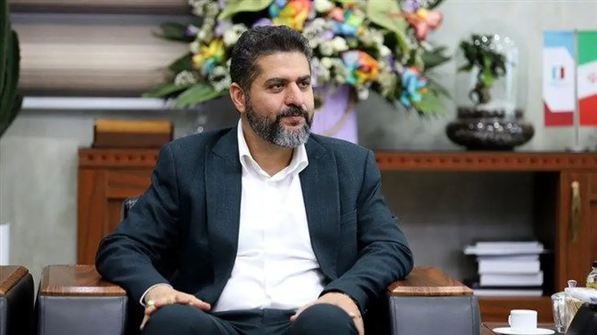 رییس کمیسیون گردشگری اتاق بازرگانی ایران: تخصیص کارت سوخت به گردشگران زمینی هم به نفع گردشگری است و هم به سود اقتصاد کشور