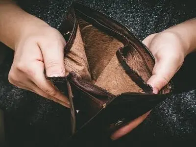والدین در شرایط بیکاری و فقر چگونه باید با نوجوانان رفتار کنند؟
