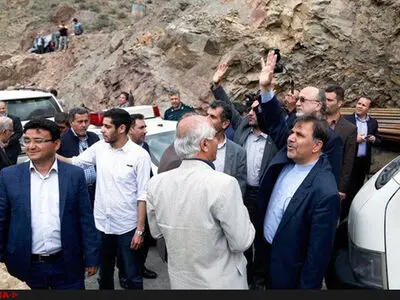سیاست‌های اجرایی وزیر راه در دولت دوازدهم ادامه پیدا کند/ آخوندی مدیران اقتصادی خود را تغییر دهد 