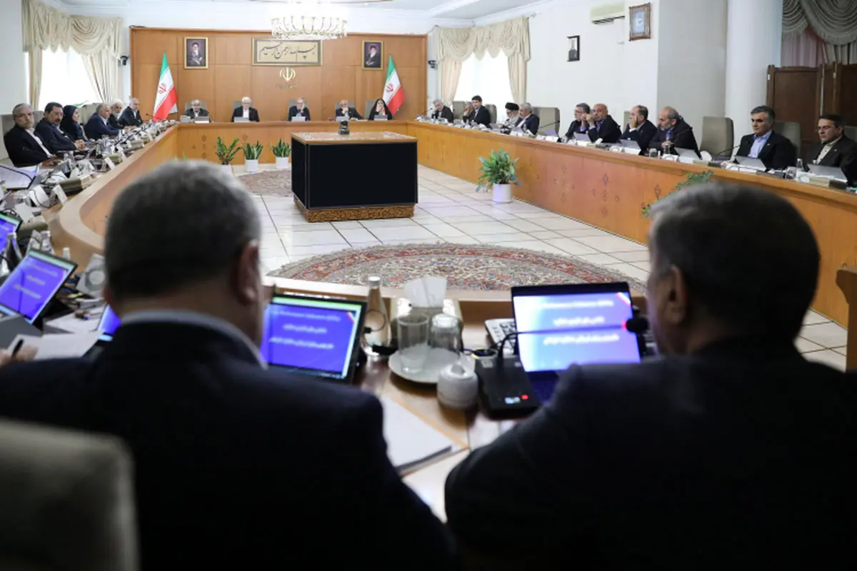 نباید نیروهای علمی صرفا به دلیل یک اظهارنظر از حضور در مراکز تخصصی محروم شوند