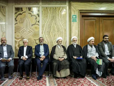 معاون اول رئیس جمهور در مراسم یادبود وزیر اسبق دادگستری شرکت کرد