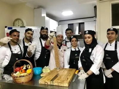 بهترین آموزشگاه آشپزی  با مدرک بین المللی