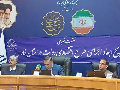  کمبودی در کشتار مرغ و تامین نهاده‌های فارس وجود ندارد/ ۹۰۰ تن روغن در حال توزیع توسط بخش خصوصی است