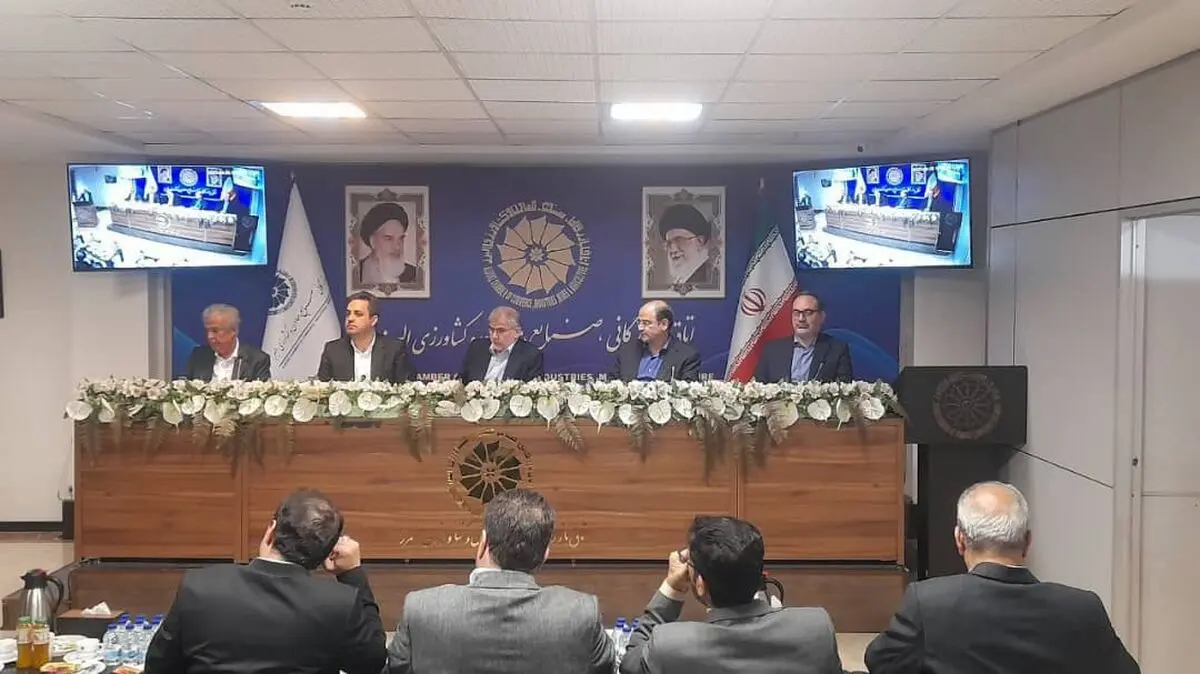 تعیین تکلیف درخواست های کارگروه تسهیل و رفع موانع تولید در کمتر از یک هفته/ کسب چهارمین جایگاه برتر البرز در پرداخت تسهیلات رونق تولید کشور
