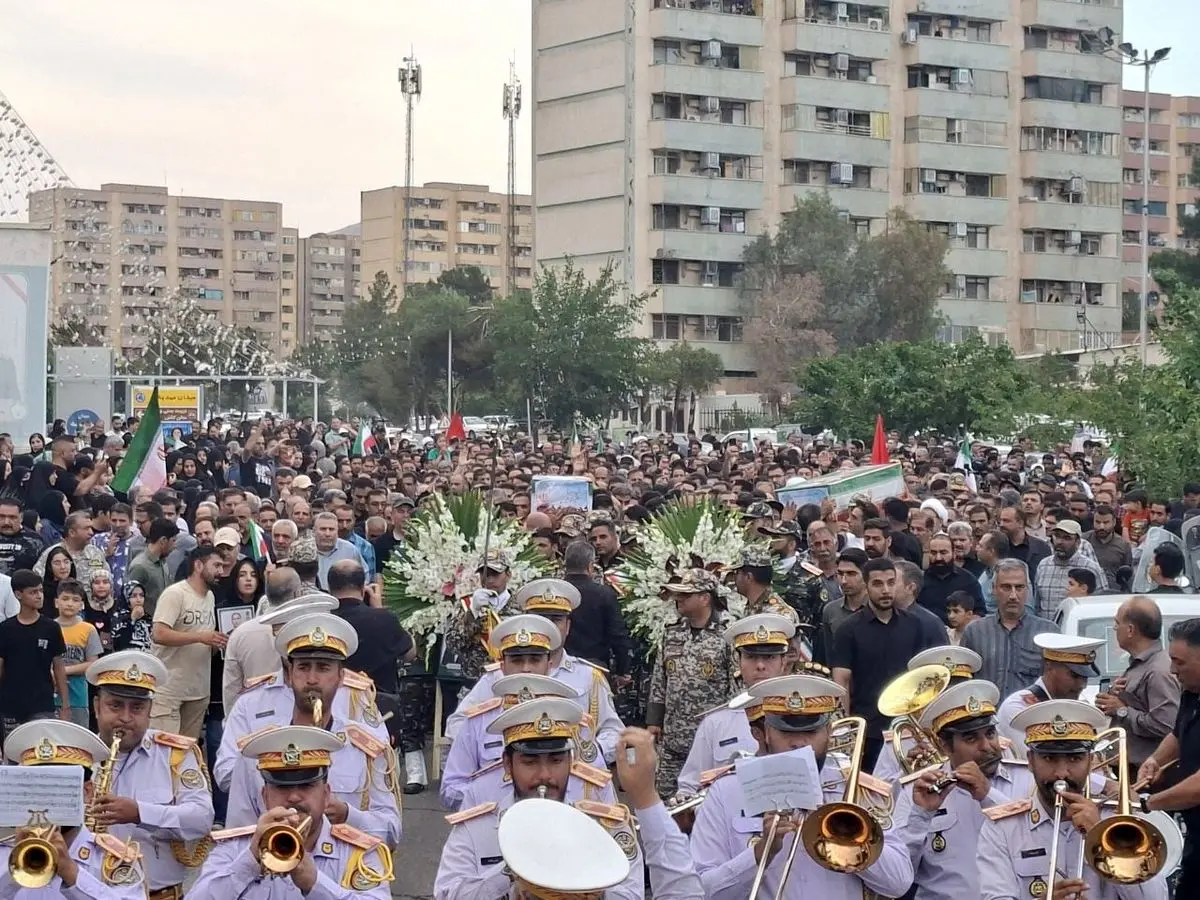 پیکر مطهر شهدای نیروی پدافند هوایی ارتش تشییع شد