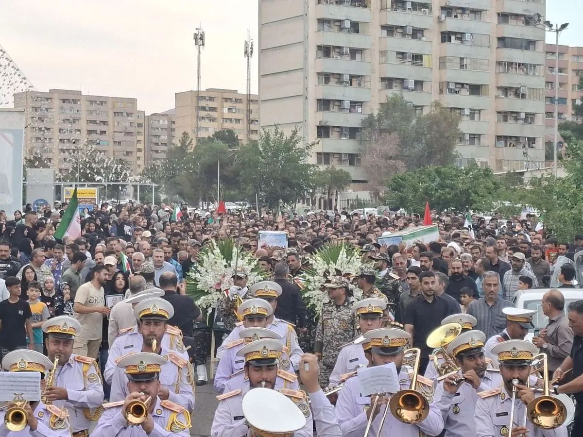 پیکر مطهر شهدای نیروی پدافند هوایی ارتش تشییع شد