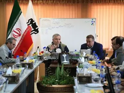 نشست تعاملی انجمن سنگ آهن و مسئولین ذوب آهن اصفهان برای تامین پایدار مواد اولیه