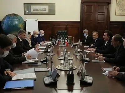 مباحثات ایرانیة روسیة لتنفیذ خط سکک حدید شمال - جنوب