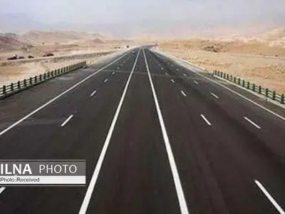 ۷۲۰ کیلومتر بزرگراه در فارس در دست اجراست/ کمبود نیروی انسانی متخصص چالش‌ دستگاه‌های اجرایی