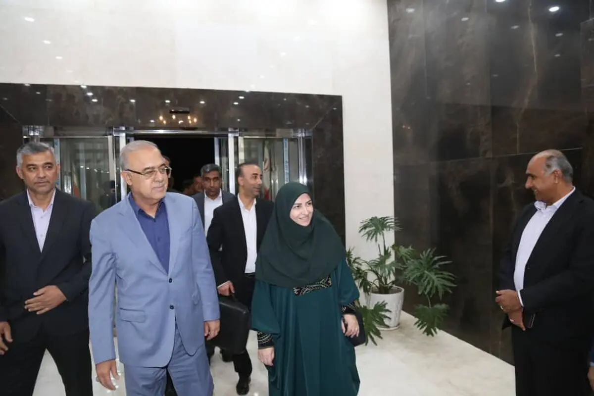 رئیس سازمان حفاظت محیط زیست وارد هرمزگان شد