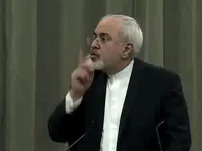 ظریف:‌ لا نعبأ بالتهدیدات الأمیرکیة ولن نبادر بإشعال الحرب